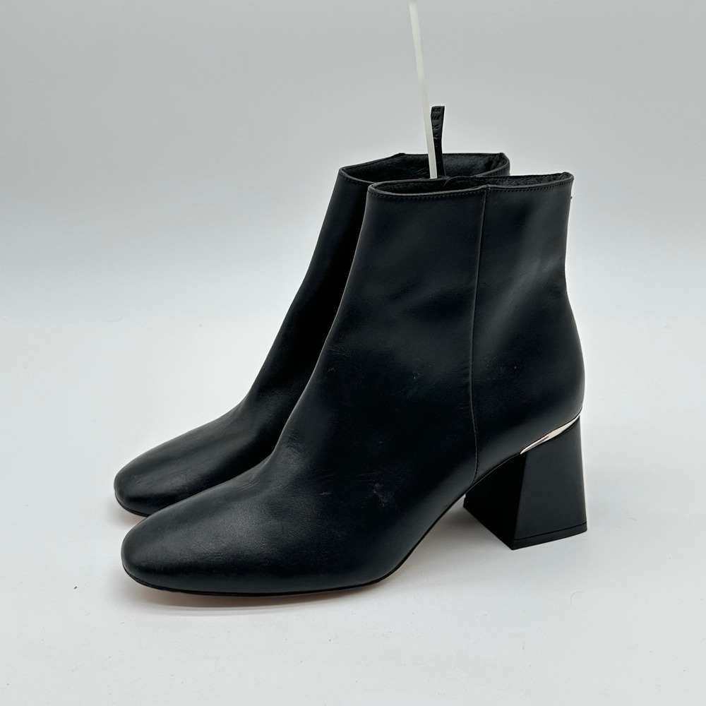 Ted Baker Ankle Booties 39 1/2 US 9 Side Zip Block Heel Gold Hardware Square Toe